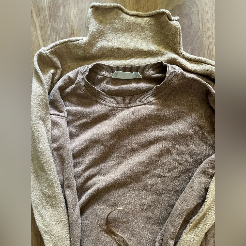 Pinky Beige Sweater Pair